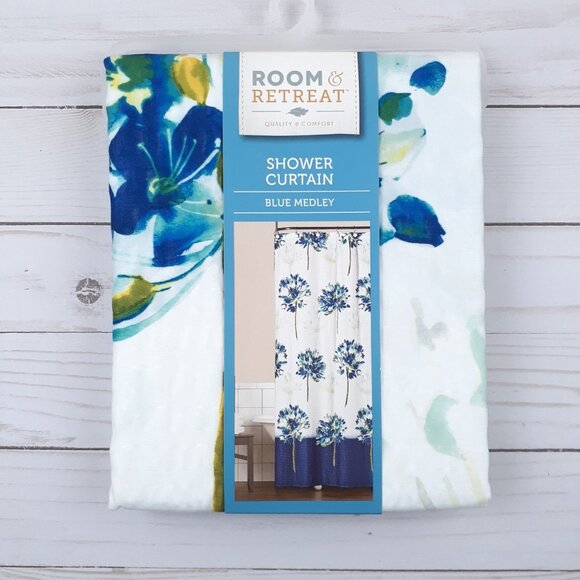 Room & Retreat Fabric Shower Curtain 70x72 Blue Floral - Picture 1 of 3